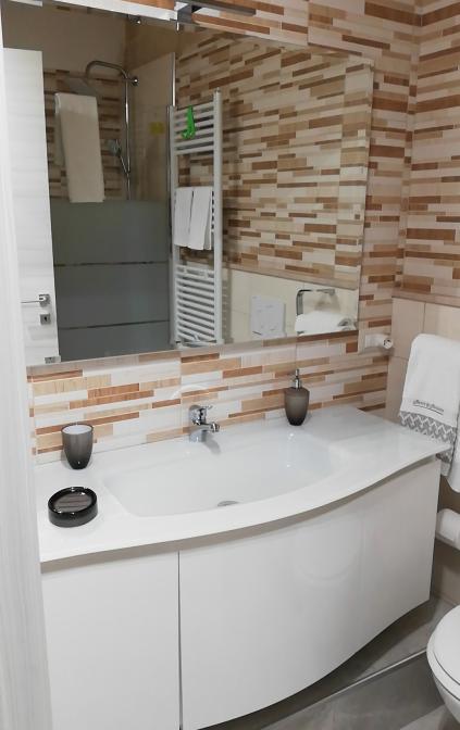 BAGNO TOPAZIO