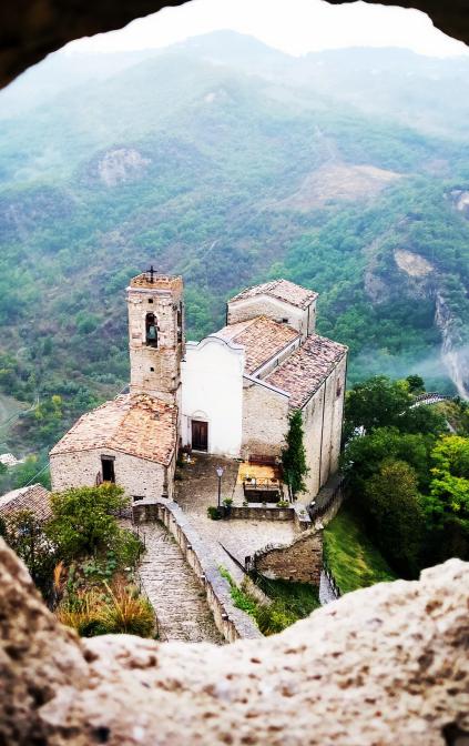 Veduta dal Castello di Roccascalegna