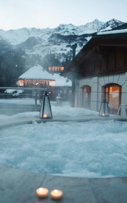 Jacuzzi outside 