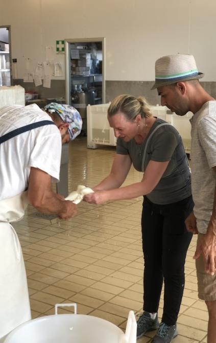 Mozzarella demo and hands-on class