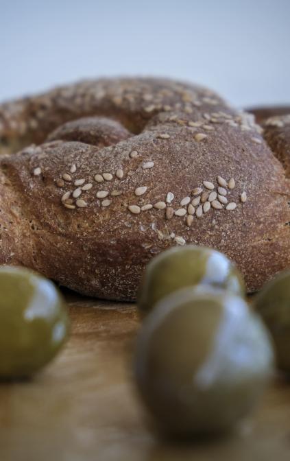 Pane Nero e Olive 